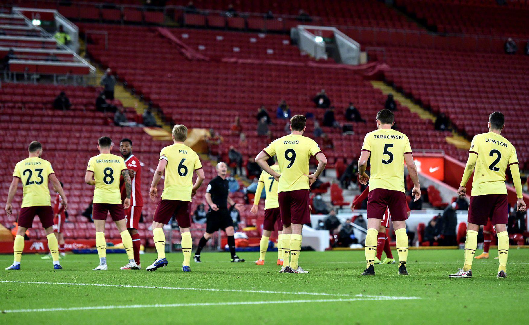 某城郊的一 某城郊的一